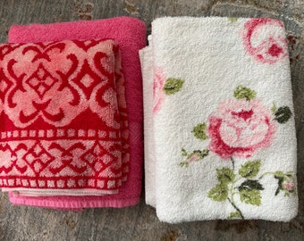 Vintage Cannon Fieldcrest Bath Towels Pink Red White Floral 