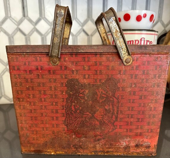 Vintage Red Basket Weave Metal Container Tiger Chewing Tobacco Decor With  Handles