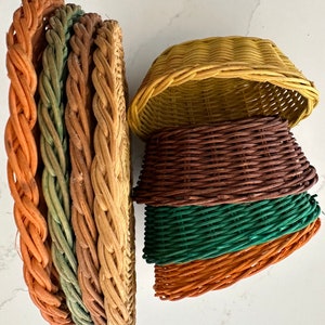Vintage Rattan Round Trivets and Oval Baskets Baked Potato Baskets ...