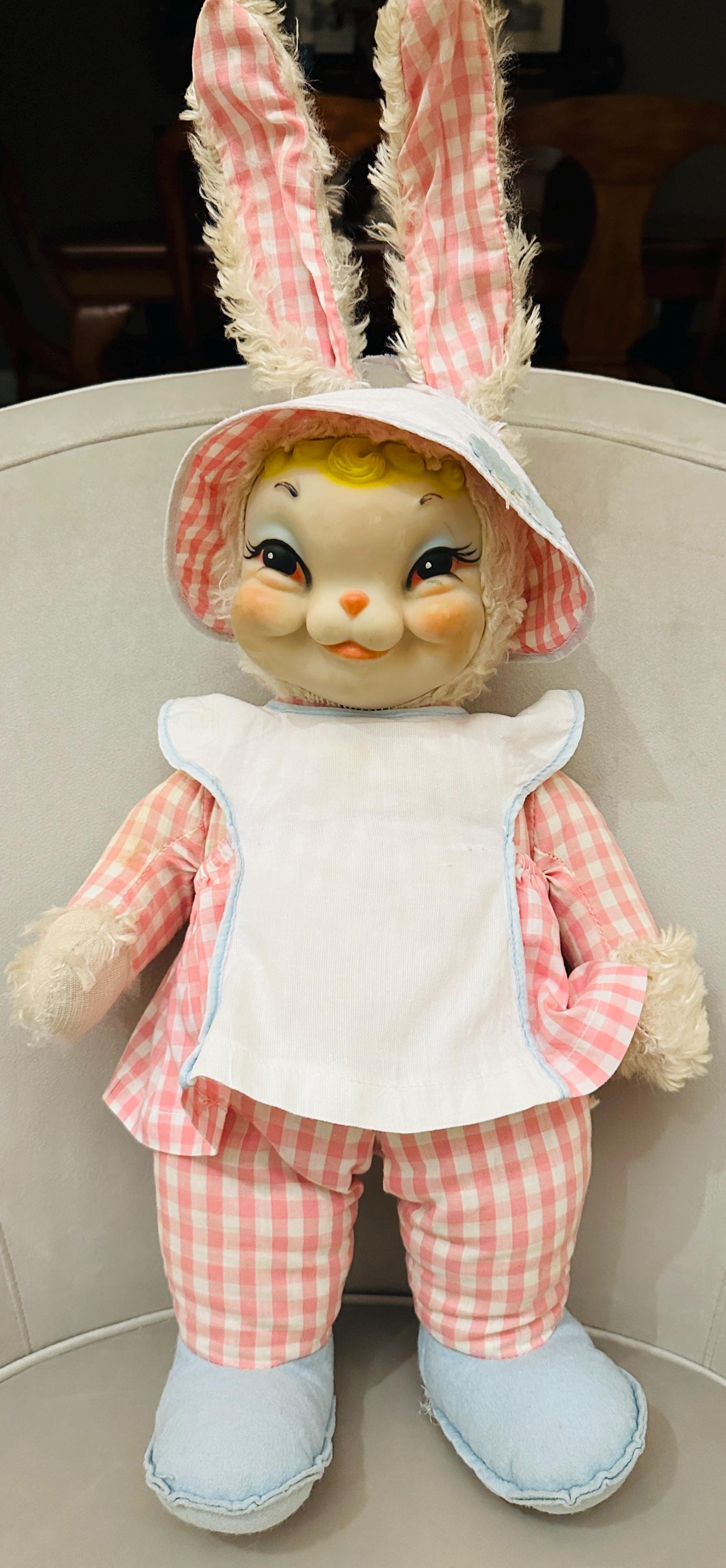 Vintage Rushton Bunny Star Collection Collectible Pink & White