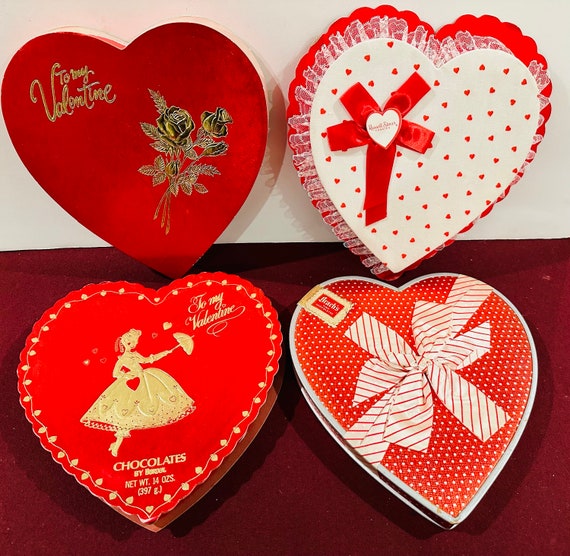 Vintage Red & White Patterned Striped Top Heart Shaped Valentine Candy Boxes  Embossed Gold Borden Elmer Brachs Russell Stover 