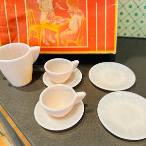 アクロ•アガットAkro Agate カップ＆ソーサー ミニチュア アクロ・アガット チャイルド カップ＆ソーサーB 【コンセント