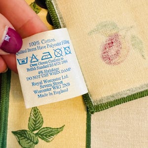 Vintage Vera Neumann napkins or NOS NIP Royal Worcester England Dinner napkins fruit print bild 6