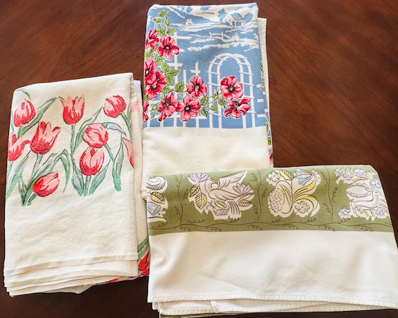 Vintage Tablecloths: Floral Print, tulips modern square print rectangular tablecloth