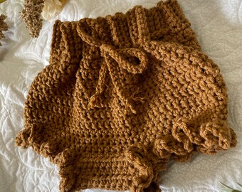 baby bloomers | crochet bloomers | knit bloomers | vintage bloomers | bloomers with ruffles | client closet | milestone photo outfit