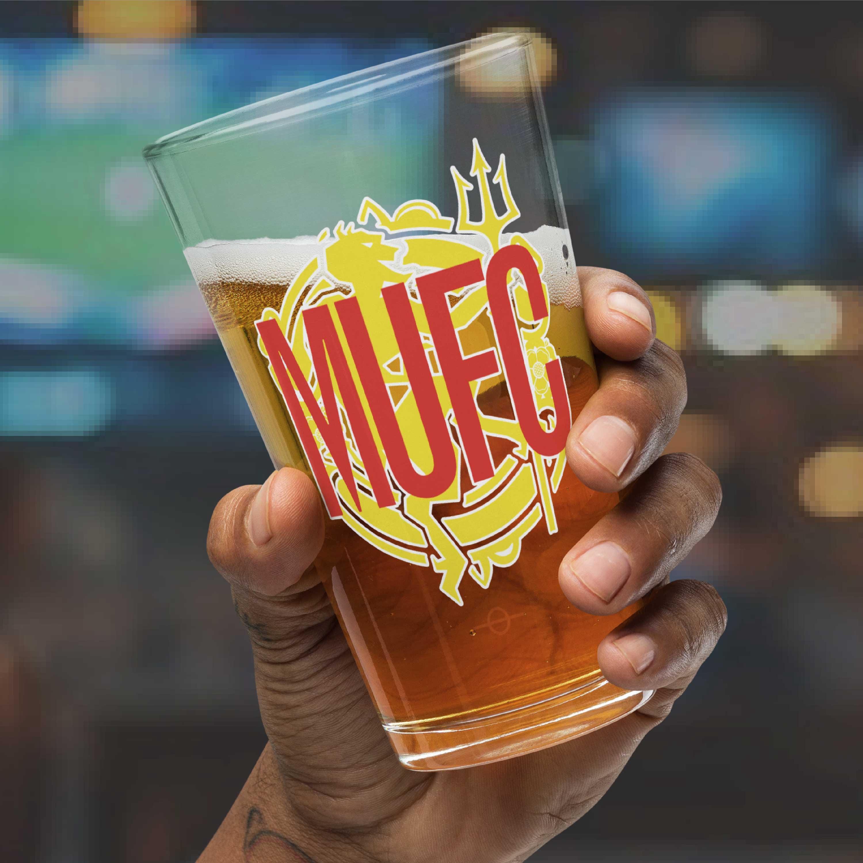 Man Utd Pint Glass - Etsy