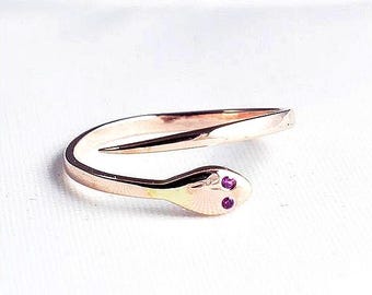 10K Gold Snake Ring,Ruby Eye Solid Gold Snake Ring,Dainty Gold Serpent Stackable Rings,Gifts for Her Women Minimalist Statement Snake Ring.