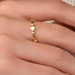 10k Gold Rhombus Ring,Geometric Ring,Solid Rhombus Eternity Stacking Ring,Gold Minimalist Ring,Dainty Geometry Stacking Ring,Tiny band Ring.