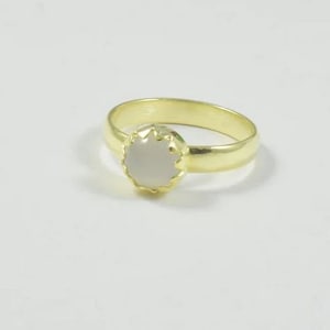 Natural Moonstone Ring 10k Solid Gold Handmade Women Jewelry Blue Fire Gemstone Ring June Birthstone Solitaire Vintage Ring Birthday Gift.