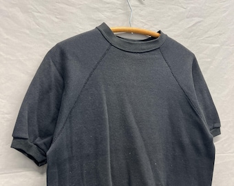 Medium / 1980s Faded Black Short Sleeved Raglan Crewneck Sweatshirt USA Made