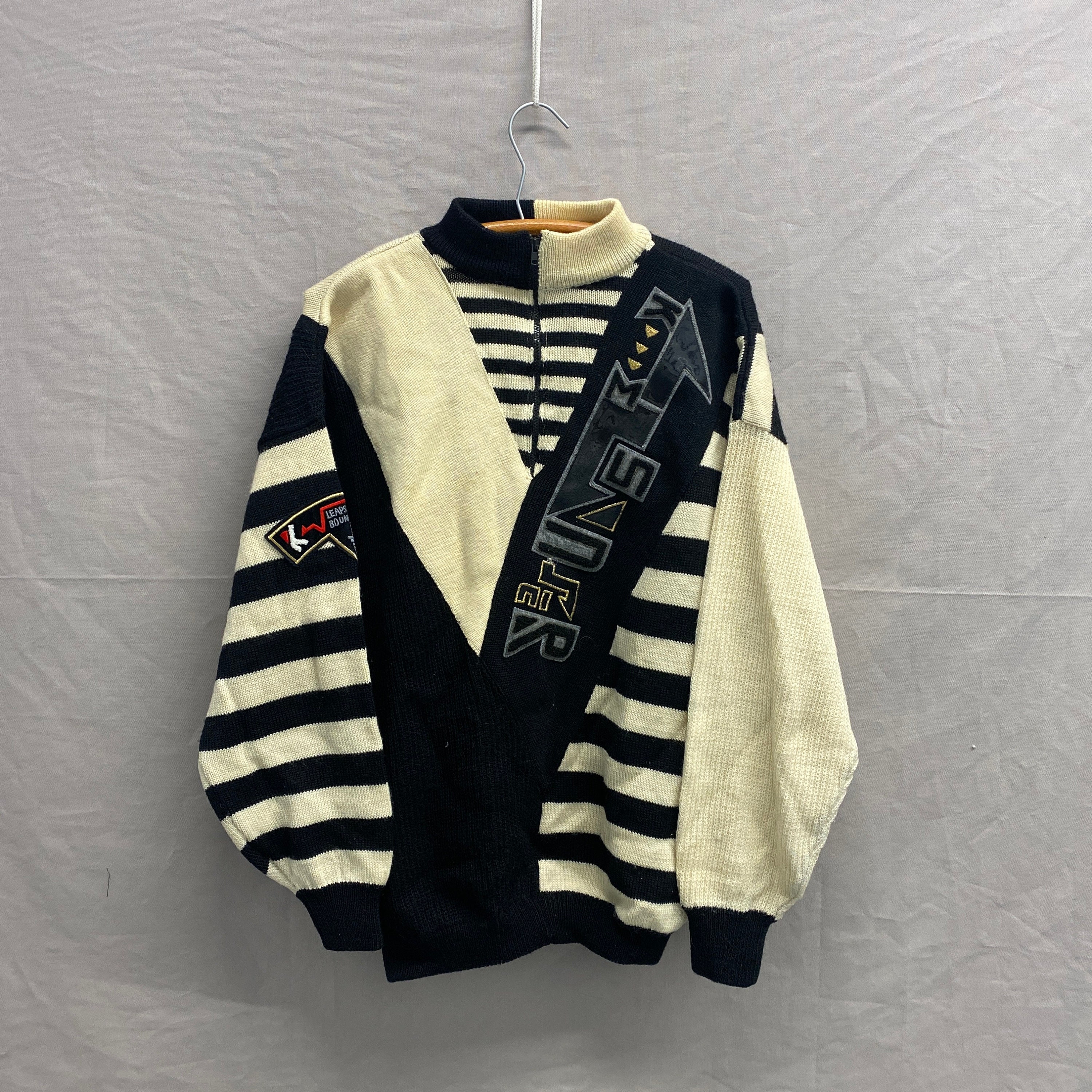 Large / Vintage Kansai O2 Kansai Yamamoto Black/white Knit Large / Vintage Kansai O2 Kansai Yamamoto Black/white Knit
