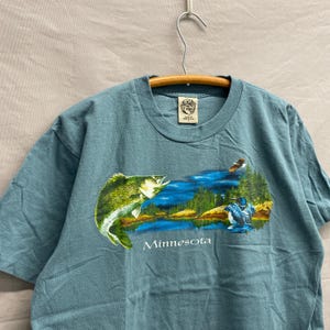 Large / 1990s Minnesota Bass Fishing Lake Nature Blue T Shirt USA Made