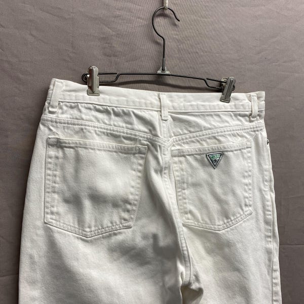 33 x 30 / 1990s Guess Baggy Tapered Leg Hip Hop White Denim Jeans