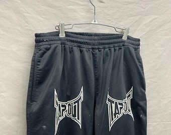 Medium / Y2K Vintage Tapout Black Baggy Distressed Sweatpants