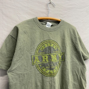 Large / Vintage US Army Defenders of Freedom Olive Green T Shirt