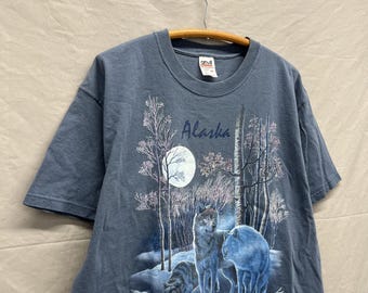 X-Large / Vintage Alaska Wolves Nature Winter Forest Blue 100% Cotton T Shirt
