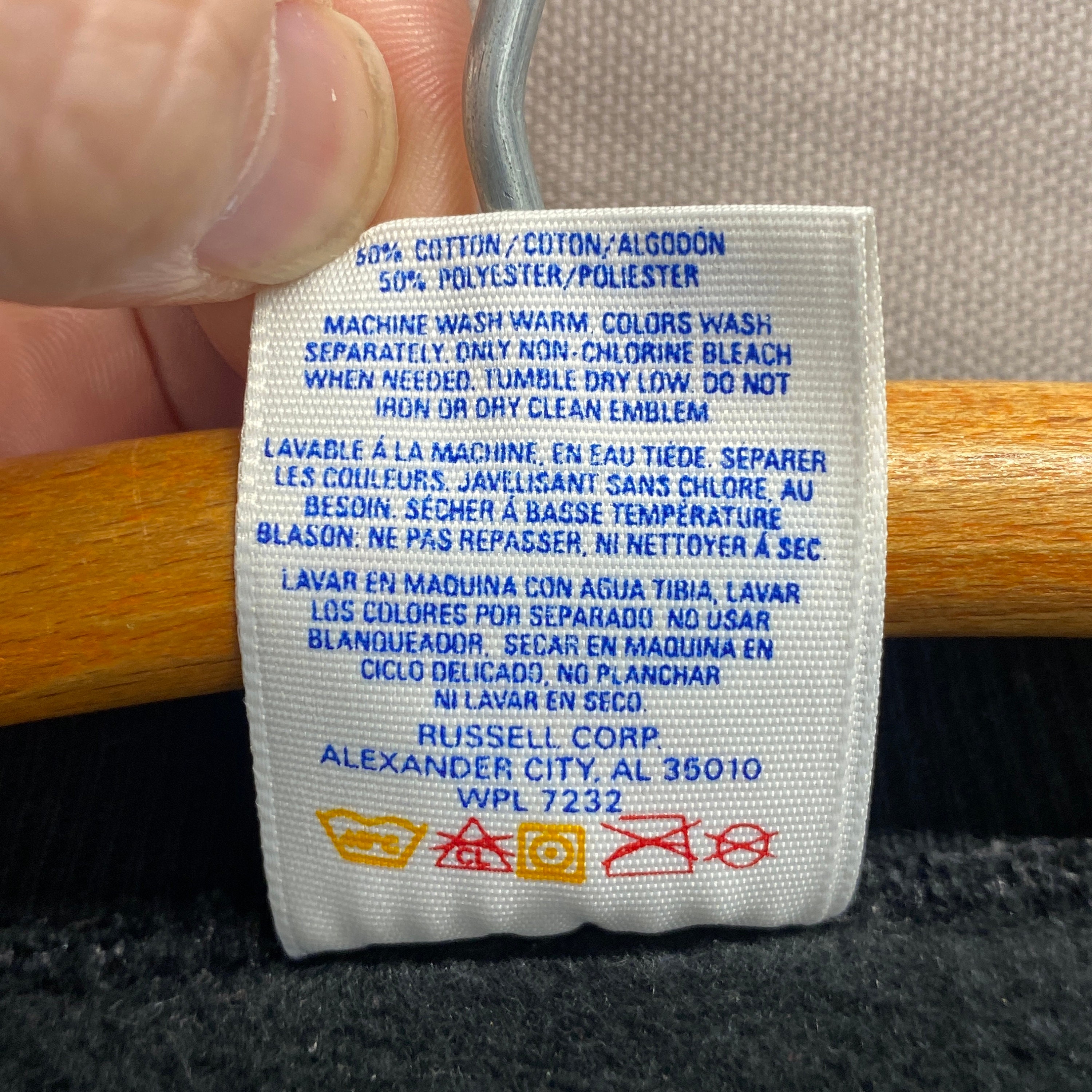 Large / 1990s Jerzees by Russell Black Heavyweight Plain