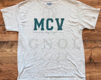 Camiseta de manga corta Miracle College, cuello personalizable opcional, gris ceniza Gildan unisex SS, MCV
