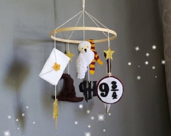 Wizard baby crib mobile,harry baby mobile,snow owl crib mobile,magic  mobile,wizard nursery decor