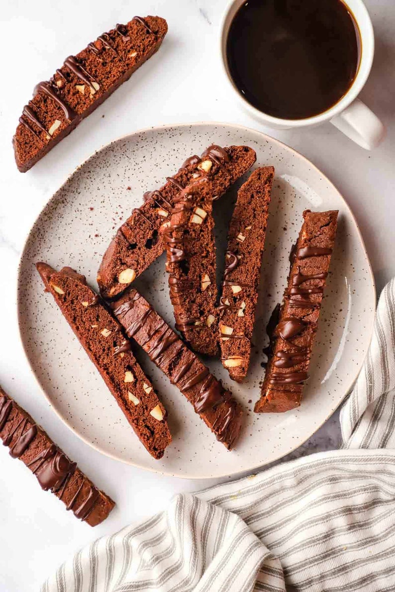 Biscotti des fêtes bio Keto Biscotti au chocolat et aux amandes à faible teneur en glucides Biscotti aux canneberges et aux pistaches sans sucre Diabétique Sans gluten image 1