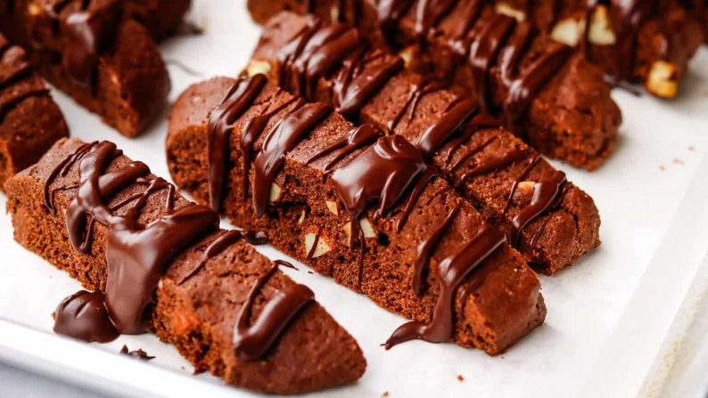 Biscotti des fêtes bio Keto Biscotti au chocolat et aux amandes à faible teneur en glucides Biscotti aux canneberges et aux pistaches sans sucre Diabétique Sans gluten image 3