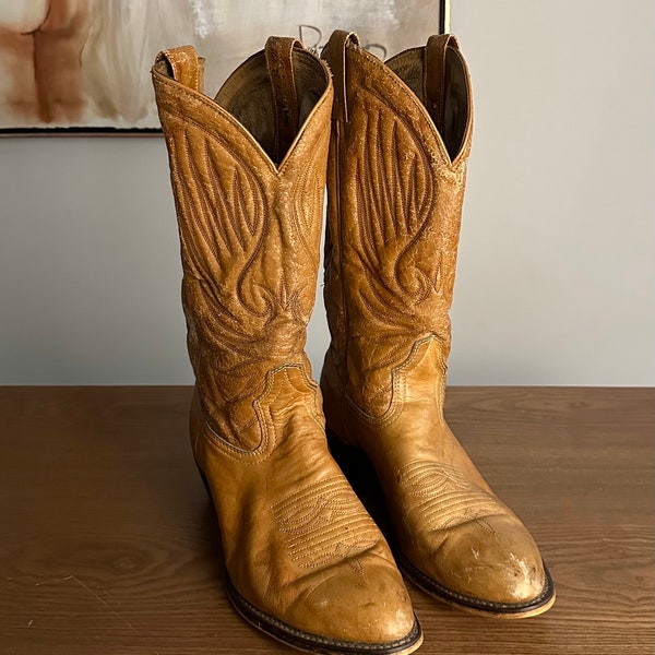 Vintage 1970’s 1980’s Men’s Cognac Brown Leather Cowboy Boots • Black Heel • AllOver Stitching • Country Western • Size 9 • Made in Canada