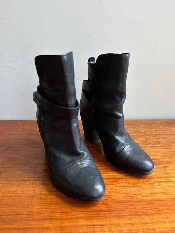 Ankle boots biker style 2025
