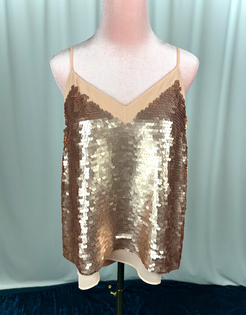 Moulinette Soeurs Paljettopp Guld Champagne Anthropologie Festlinne Storlek 6 Disco Glam Layered Paljettopp Kvällshelg bild 2