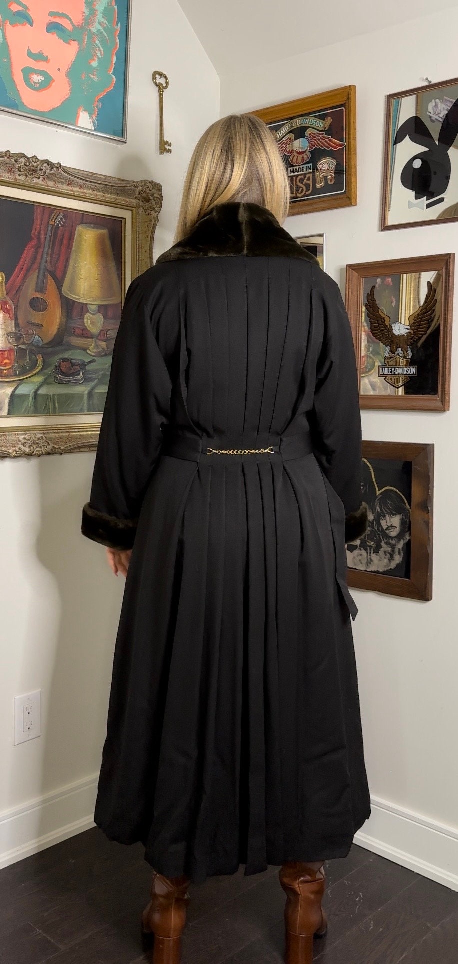 Vintage Hilary Radley Women's Full Length Beige Wool and Angora Coat, Size  14 