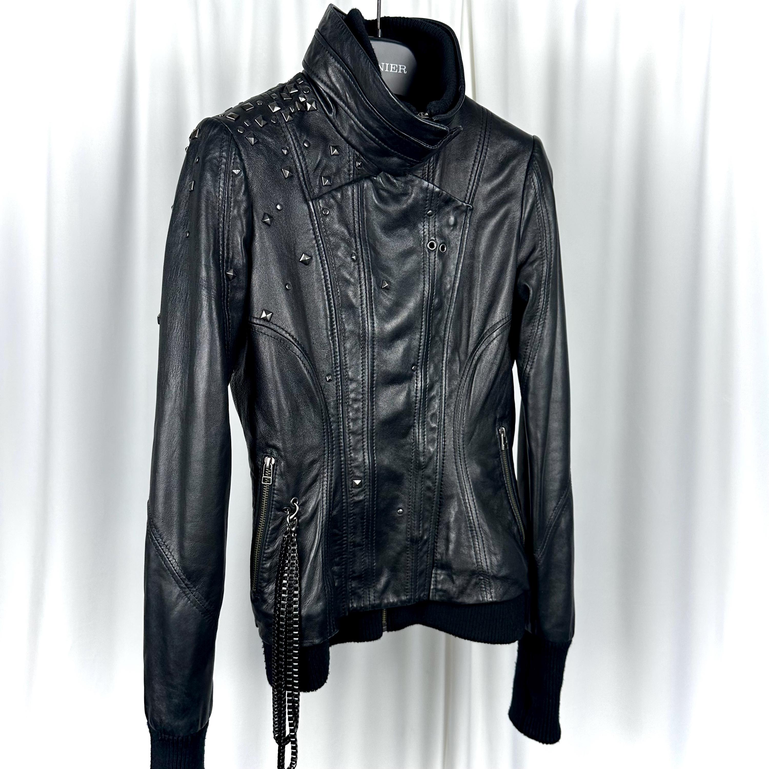 Vintage 2000's Danier Italian Leather Short Biker Jacket in Black