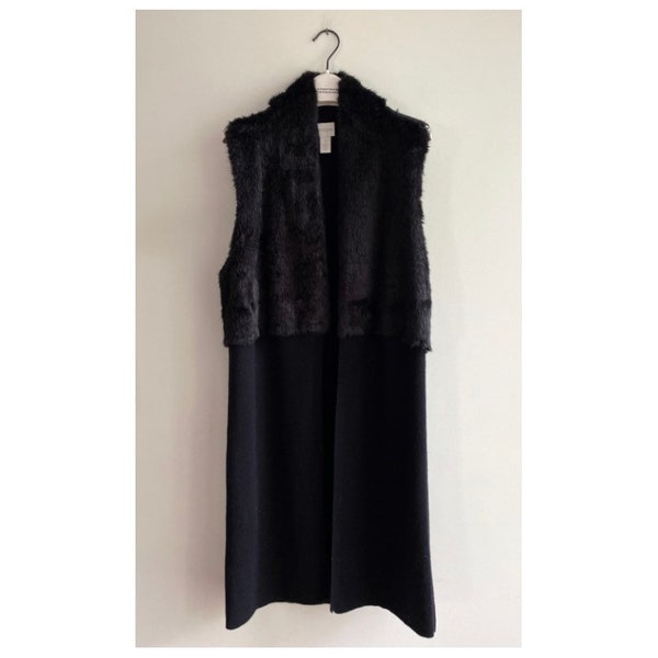 Chico’s Faux Fur Sleeveless Vest in Black - Cotton Blend Knit - 60s 70s Style - Layering Piece - Size Small / Medium - Minimalist