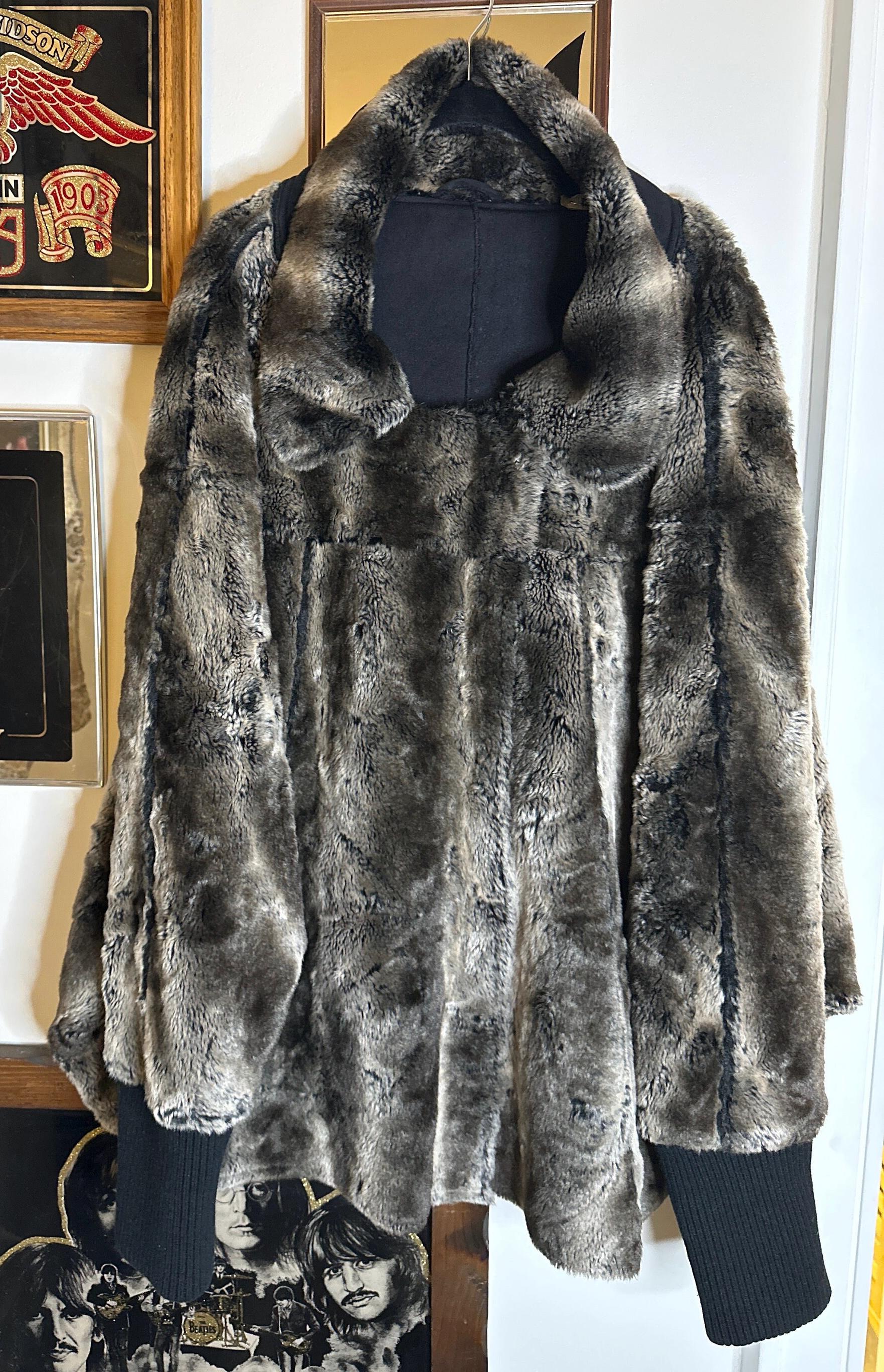 Vintage Parkhurst Faux Fur Chinchilla Poncho Coat • Black
