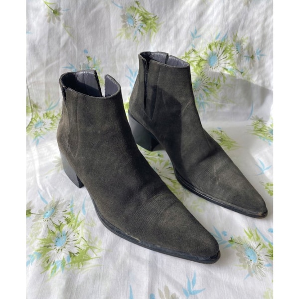 Vintage Suede Ankle Chelsea Boots in Charcoal Grey - Pointed Toe - Black Stacked Heel - Leather Interior and Sole - Size 36