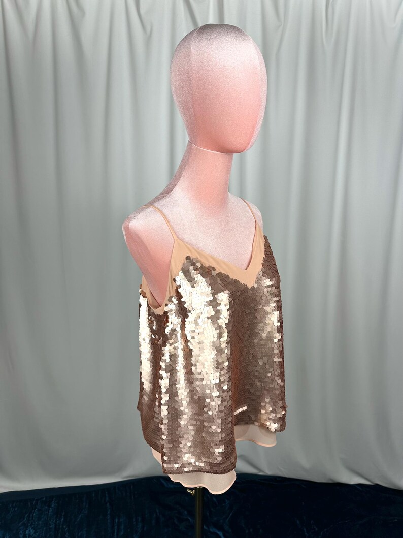 Moulinette Soeurs Paljettopp Guld Champagne Anthropologie Festlinne Storlek 6 Disco Glam Layered Paljettopp Kvällshelg bild 11