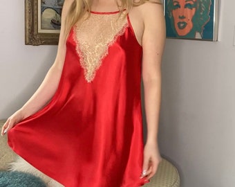 Victoria’s Secret Babydoll Slip Dress in Red with Gold Sparkled Floral Lace • Halter Neck • Scoop • Back Cut Out • Mini Skirt • Size Medium
