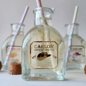 Tequila individuelles Etikett für Cowboy Geburtstags-Themaparty Tequila Geschenk für Geburtstags-Gastgeschenke Ranch-Thema-Gastgeschenke für Erwachsenen-Geburtstag