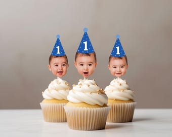 カスタマイズされたさまざまな顔の写真パーティーハットカップケーキトッパー、最初のマイルストーン誕生日の写真パーティーハットカップケーキデコレーションフェイスオンスティック