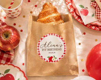 Personalized Apple Birthday Sticker, Apple First Birthday Favor Label, Apple Party Sticker, Apple Favor Bag Label, Back to School Sticker
