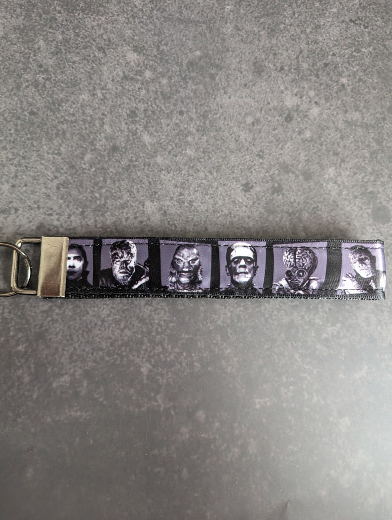 Movie TV characters key fobs, slasher, villains horror, scary, goth, alt, Buffy, Scream, Beetlejuice Classic monsters