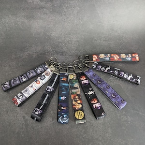Movie TV characters key fobs, slasher, villains horror, scary, goth, alt, Buffy, Scream, Beetlejuice bild 1