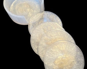 Bellissimo set di sottobicchieri con supporto, sottobicchieri in resina, sottobicchieri per bevande, bianco perla con un tocco d'oro