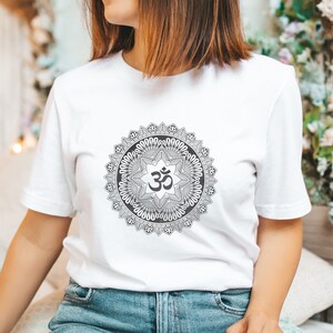 ORGANIC Yoga Shirt Mandala for Women - Yoga Shirt Om - T-Shirt Gift for Birthday, Easter, Mother&#39;s Day, Christmas Gift