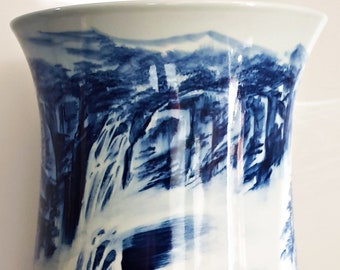 Antique Japanese Sometsuke Arita belly vase - Sansui decor - Porcelain - Japan - 1950-1959