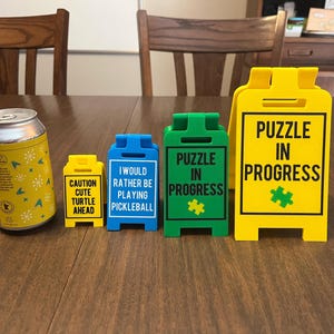 Letrero personalizable de piso mojado, letrero personalizado amarillo/rojo impreso en 3D, mini letrero personalizado, letrero de precaución de vómito de gato, letrero con texto personalizado