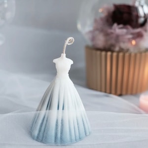 Wedding dress candle| wedding decor| prom dress candle| wedding gift| gift for her| bridal shower gift | maid of honor gift