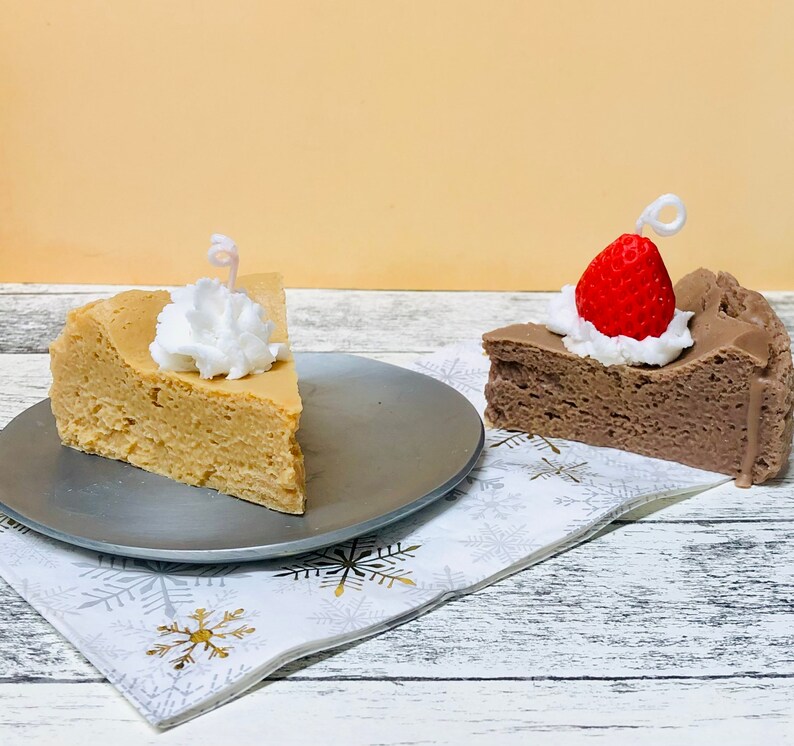 Chocolate pie candle| pumpkin pie candle| iced coffee candle| cherry pie candle| Christmas pie candle image 7