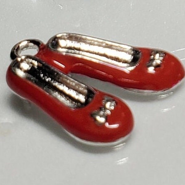 Ruby Red Slippers,  Red Shoe Charm, Shoe Charm, Charms/Pendants, Red Enamel - Zinc Alloy -  19x14mm  2, 4, 6, 8, 10, 20 pc lots