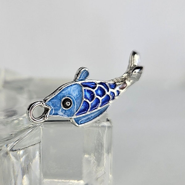 Beautiful Blue Fish Charm, Fishing Charm, Deep Sea Charm, Ocean Charm, Aquarium Charm, Snorkeling Charm, Fishing 10x26mm 1, 2, 4pc lots