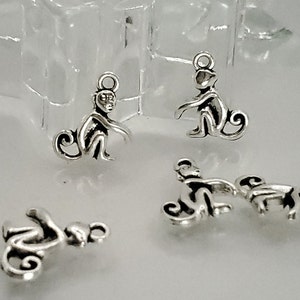Alloy Monkey Key Pendant With Glasses - Zinc Alloy Monkey