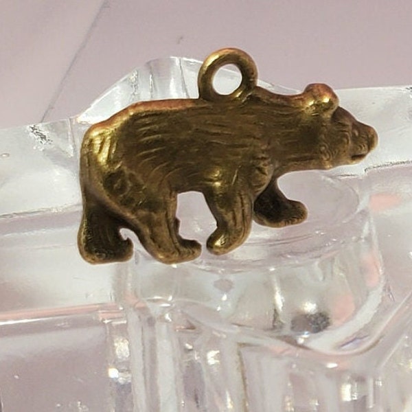 Bear Charm, Mountain Charm, Brown Bear, Black Bear, Grizzly Bear, Bronze Tone Charm/Pendant  Adorable Charm - 24x15mm  1, 5, 10, 20 pc lots